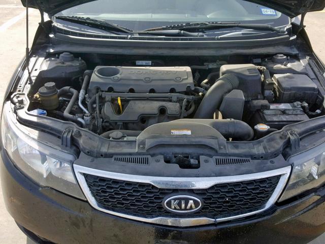 KNAFU4A29C5624261 - 2012 KIA FORTE EX BLACK photo 7