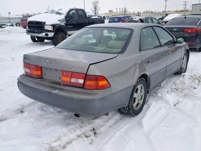 JT8BF28G0W0129612 - 1998 LEXUS ES 300 GRAY photo 4