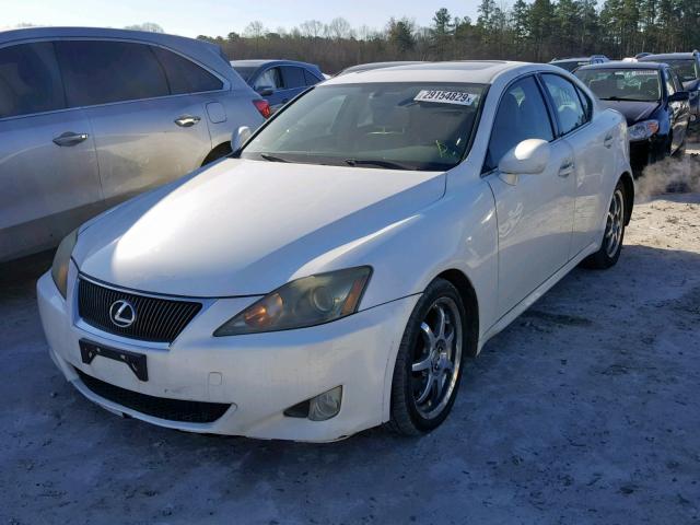 JTHBK262162002715 - 2006 LEXUS IS 250 WHITE photo 2