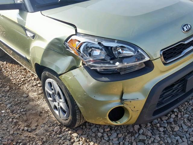 KNDJT2A50D7614481 - 2013 KIA SOUL GREEN photo 9