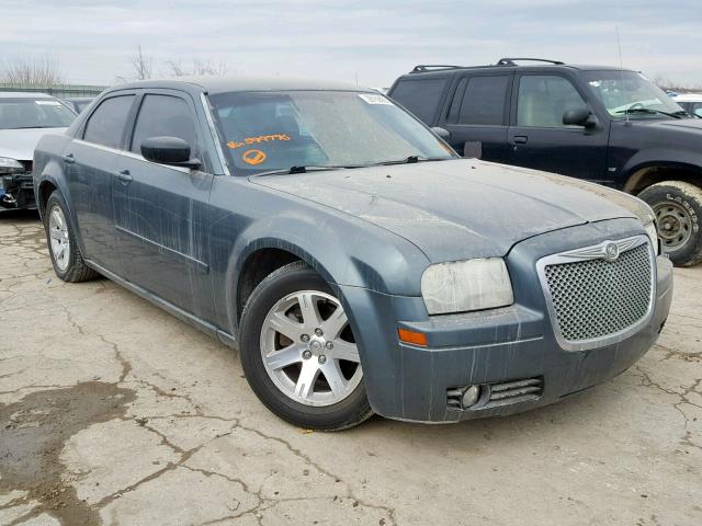 2C3JA43R35H599776 - 2005 CHRYSLER 300 GREEN photo 1