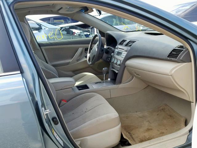 4T1BE46K79U893215 - 2009 TOYOTA CAMRY BASE BLUE photo 5