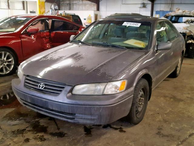 JT2BF28K8X0202242 - 1999 TOYOTA CAMRY LE GRAY photo 2