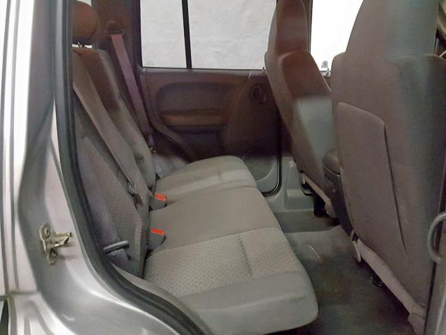 1J4GL38K15W687632 - 2005 JEEP LIBERTY RE SILVER photo 6