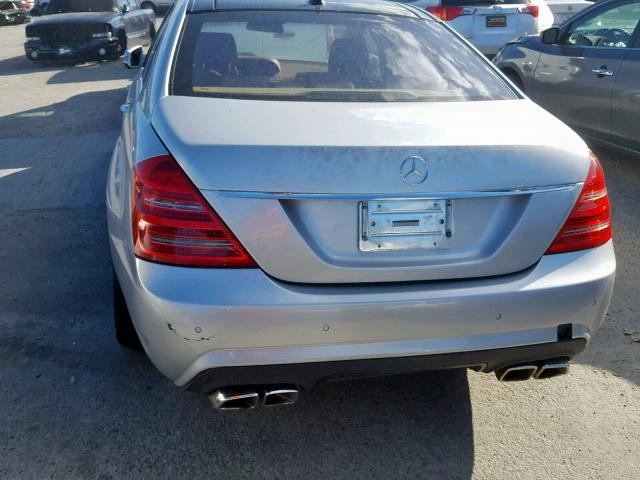 WDDNG71X48A192962 - 2008 MERCEDES-BENZ S 550 SILVER photo 9