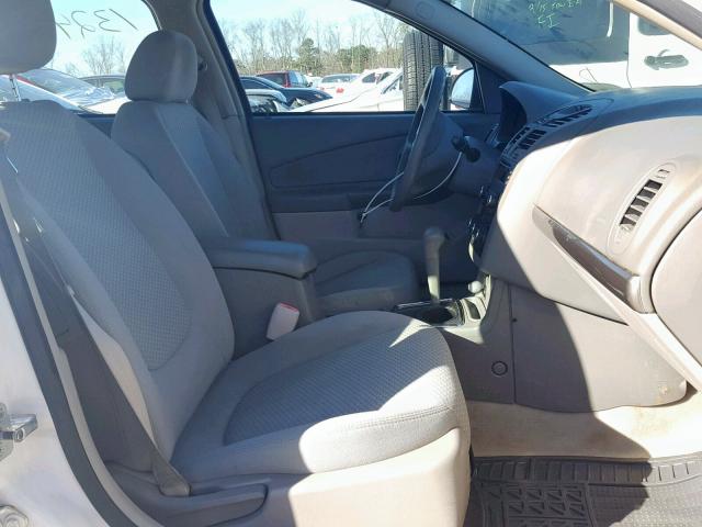 1G1ZS57N67F297193 - 2007 CHEVROLET MALIBU LS WHITE photo 5