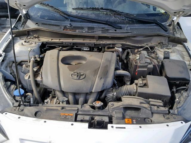 3MYDLBZV7GY131219 - 2016 TOYOTA SCION IA WHITE photo 7