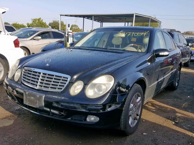 WDBUF65J75A620249 - 2005 MERCEDES-BENZ E 320 BLACK photo 2