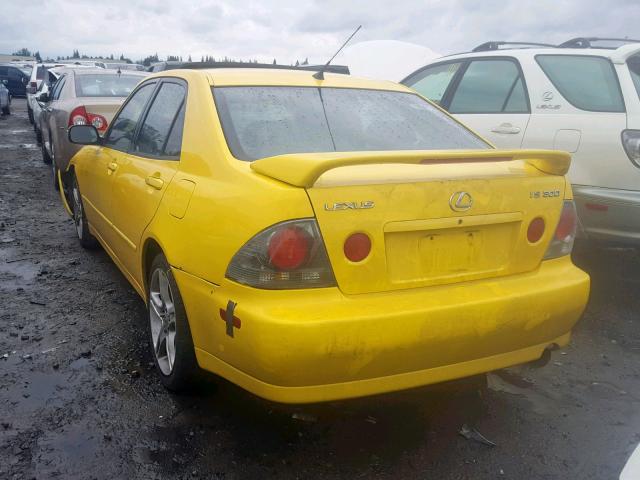 JTHBD182010030107 - 2001 LEXUS IS 300 YELLOW photo 3