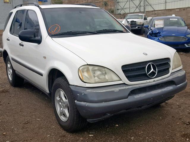 4JGAB54E9XA116783 - 1999 MERCEDES-BENZ ML 320 WHITE photo 1