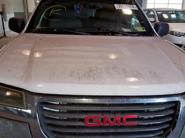 1GTDT136558258716 - 2005 GMC CANYON WHITE photo 9