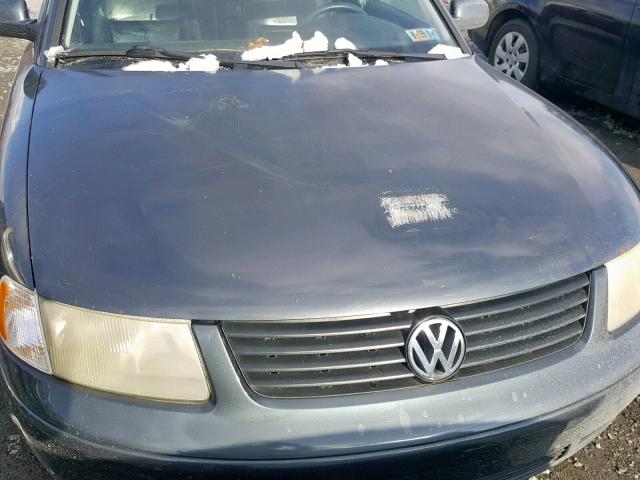 WVWBH63B71P029201 - 2001 VOLKSWAGEN PASSAT GLX 银色 照片 7