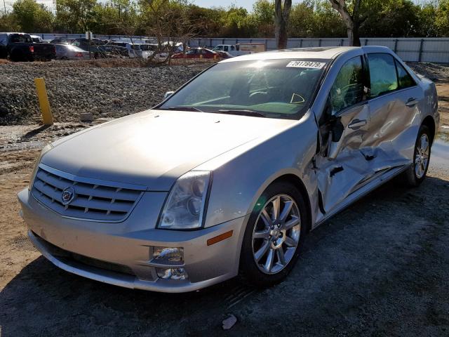 1G6DW677260218412 - 2006 CADILLAC STS SILVER photo 2