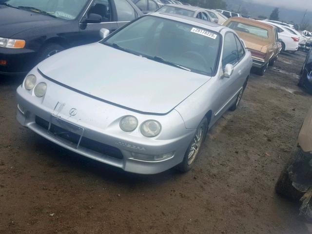 JH4DC4455YS015176 - 2000 ACURA INTEGRA LS SILVER photo 2