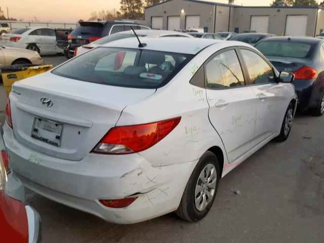 KMHCT4AE4GU139343 - 2016 HYUNDAI ACCENT SE WHITE photo 4