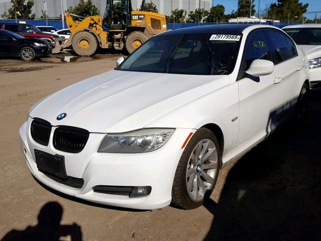 WBAPH5C53BF093668 - 2011 BMW 328 I SULE WHITE photo 2