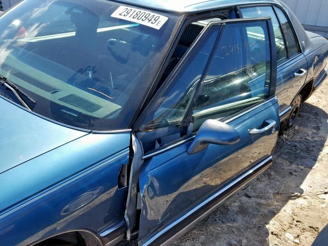 1G4CW53L1P1624842 - 1993 BUICK PARK AVENU BLUE photo 9