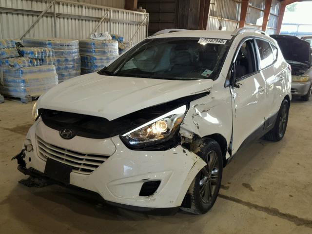 KM8JU3AG6FU961799 - 2015 HYUNDAI TUCSON LIM WHITE photo 2