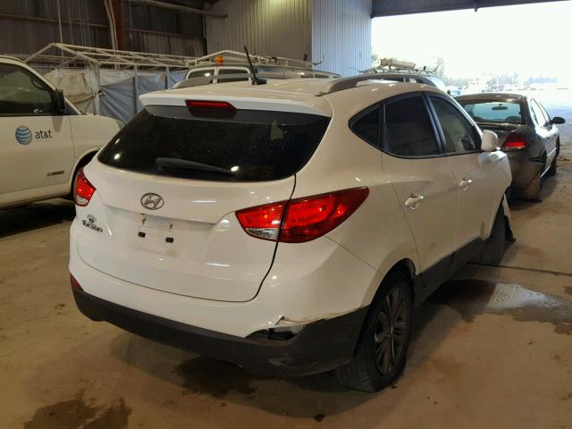 KM8JU3AG6FU961799 - 2015 HYUNDAI TUCSON LIM WHITE photo 4