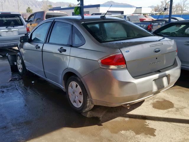 1FAHP34N78W143189 - 2008 FORD FOCUS S/SE SILVER photo 3