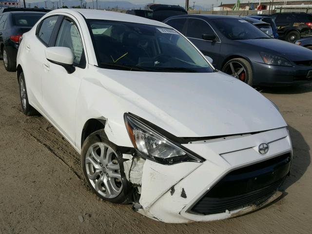 3MYDLBZV7GY129325 - 2016 TOYOTA SCION IA WHITE photo 1