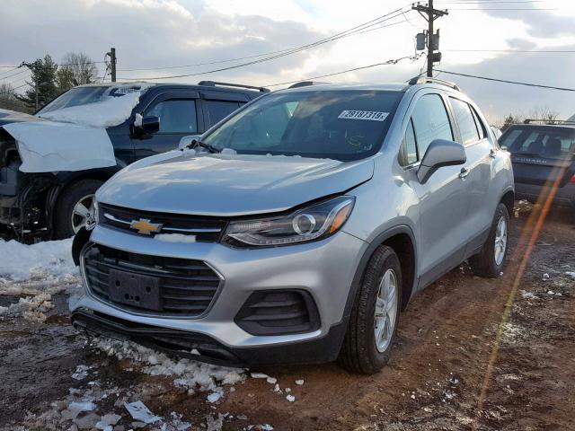 KL7CJPSB9HB222597 - 2017 CHEVROLET TRAX 1LT SILVER photo 2