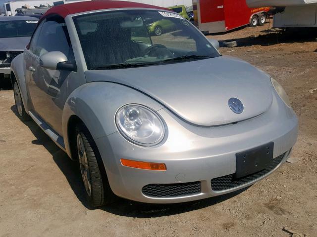 3VWSF31Y39M411753 - 2009 VOLKSWAGEN NEW BEETLE Silber Foto 1