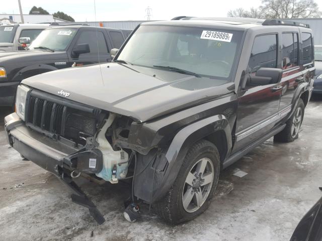 1J8HG48K86C363190 - 2006 JEEP COMMANDER BROWN photo 2