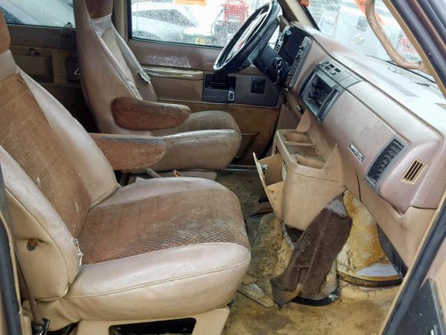 1GNDM19W0SB150658 - 1995 CHEVROLET ASTRO BEIGE photo 5