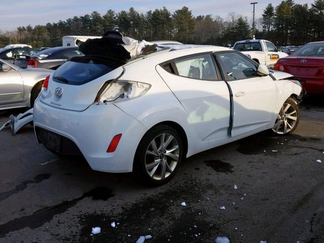 KMHTC6AD1GU266716 - 2016 HYUNDAI VELOSTER WHITE photo 4