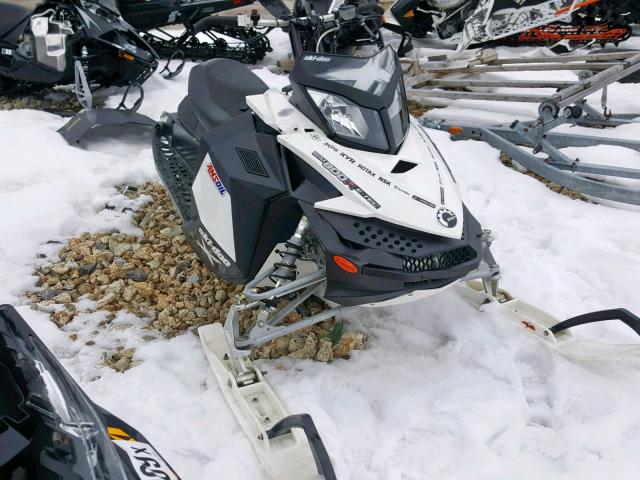 2BPSMXBA4BV000126 - 2011 SKI DOO MXZ WHITE photo 1