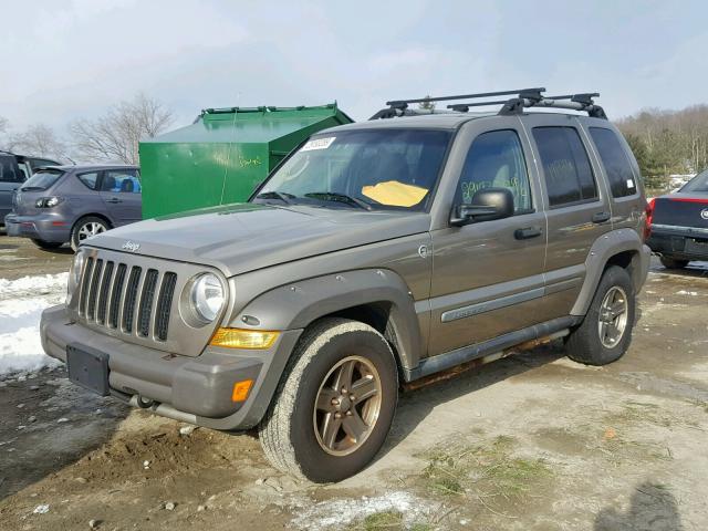 1J4GL38K25W505792 - 2005 JEEP LIBERTY RE BROWN photo 2