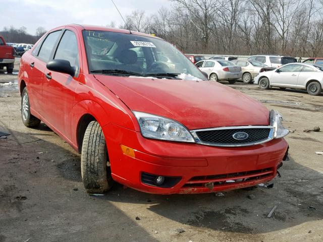 1FAHP34N87W265252 - 2007 FORD FOCUS ZX4 RED photo 1