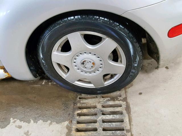3VWCB21C11M444883 - 2001 VOLKSWAGEN NEW BEETLE SILVER photo 9