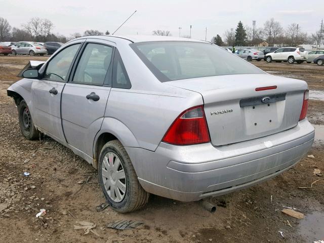 1FAFP34N17W209015 - 2007 FORD FOCUS ZX4 SILVER photo 3