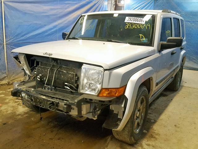 1J8HG48K76C206038 - 2006 JEEP COMMANDER SILVER photo 2
