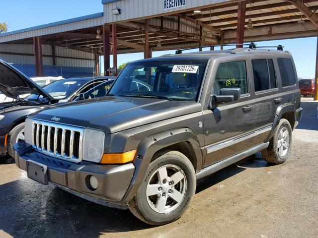1J8HG58206C337527 - 2006 JEEP COMMANDER GREEN photo 2