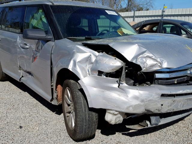 2FMDK51C39BA18761 - 2009 FORD FLEX SE SILVER photo 9