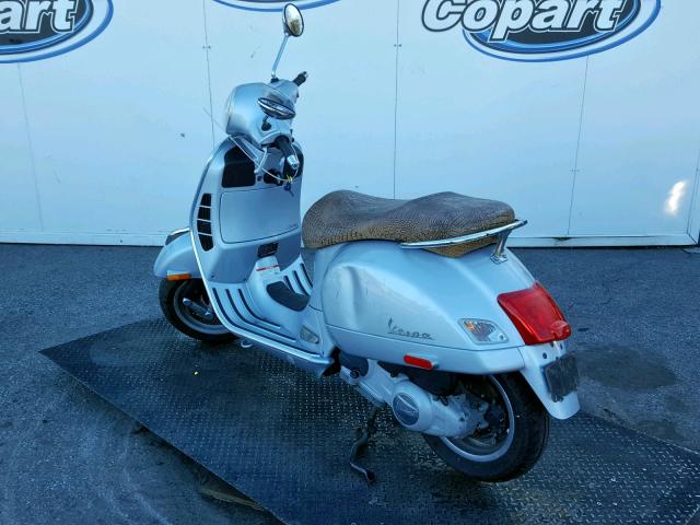 ZAPM459L975004639 - 2007 VESPA GTS 250 SILVER photo 3