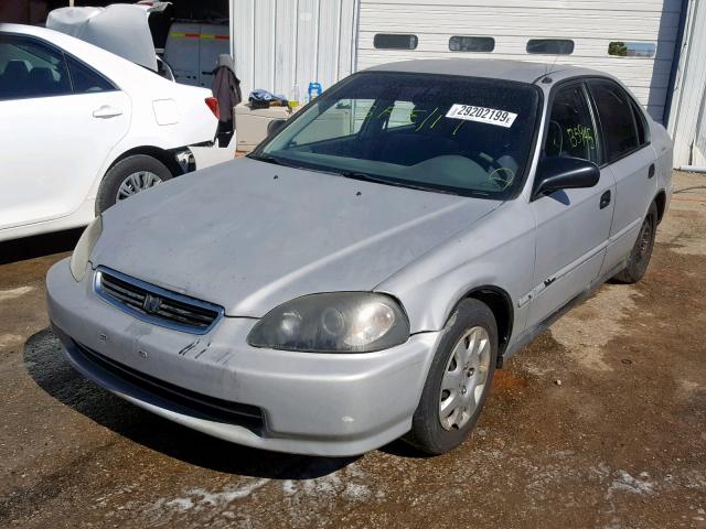 2HGEJ6629WH577064 - 1998 HONDA CIVIC DX SILVER photo 2