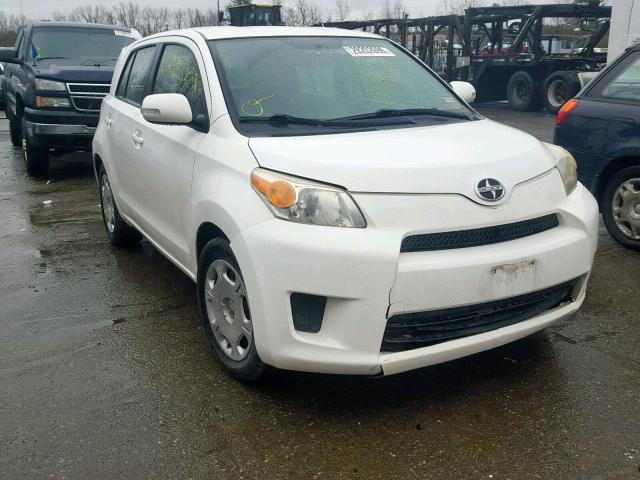 JTKKU10448J014018 - 2008 TOYOTA SCION XD WHITE photo 1