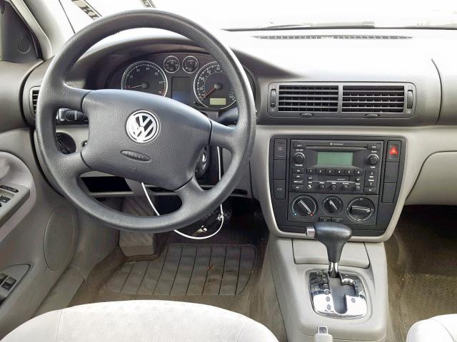 WVWND63B13E171289 - 2003 VOLKSWAGEN PASSAT GL WHITE photo 9