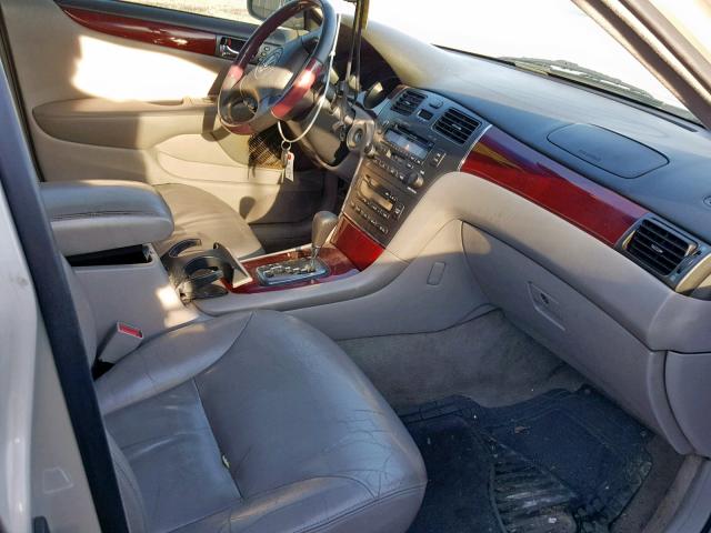 JTHBF30G330119928 - 2003 LEXUS ES 300 SILVER photo 5