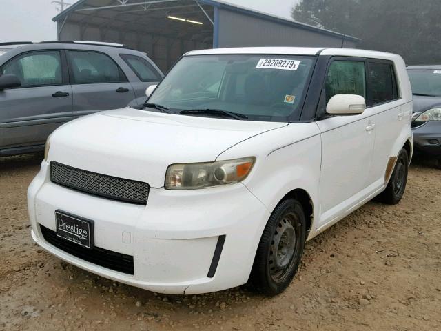 JTLKE50E881050836 - 2008 TOYOTA SCION XB WHITE photo 2