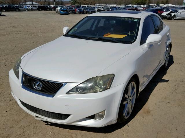 JTHBK262272045493 - 2007 LEXUS IS 250 WHITE photo 2