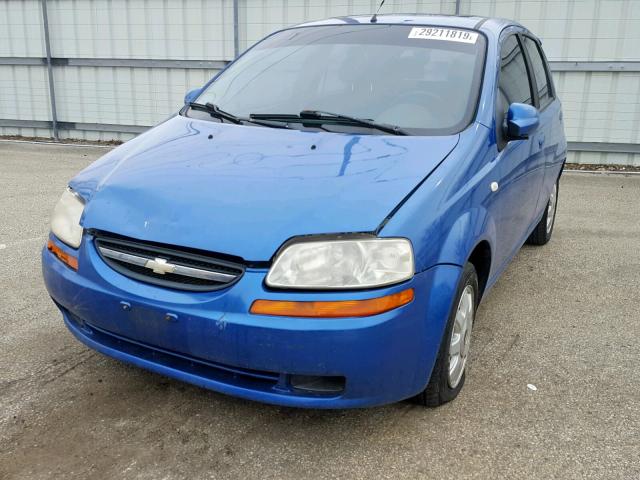 KL1TG62655B383613 - 2005 CHEVROLET AVEO LT BLUE photo 2