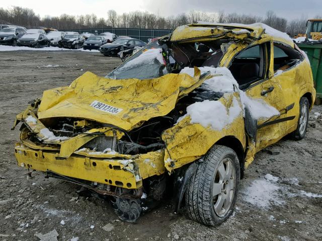 3FAFP31362R207145 - 2002 FORD FOCUS ZX3 YELLOW photo 10