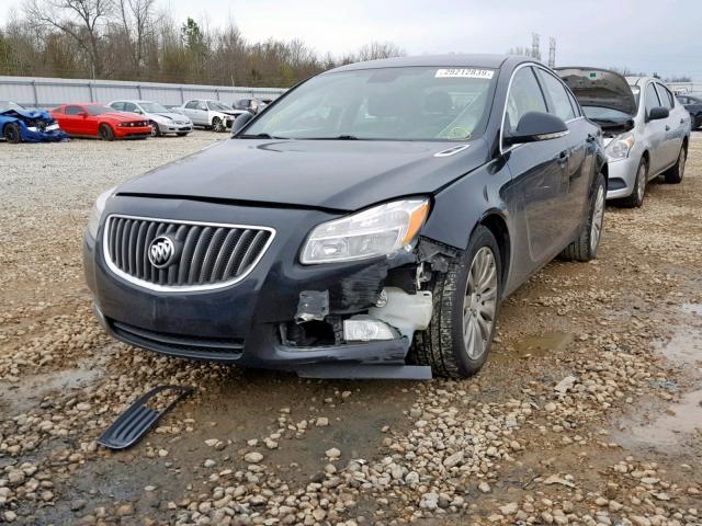 2G4GR5EK6C9175063 - 2012 BUICK REGAL BLACK photo 2