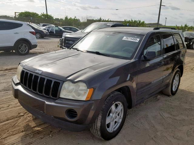 1J4GS48K55C682797 - 2005 JEEP GRAND CHER GRAY photo 2