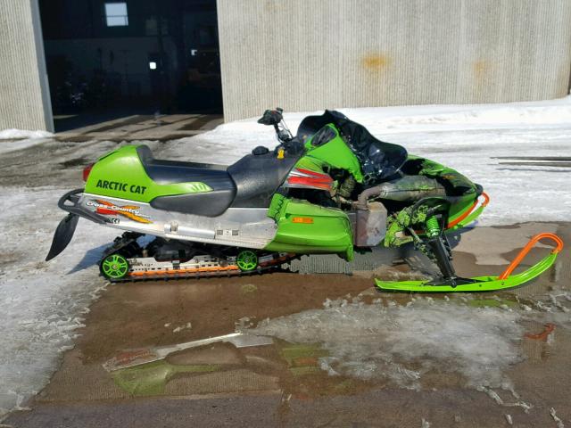 4UFU2SNW12T109645 - 2002 ARCTIC CAT ZR600 GREEN photo 1